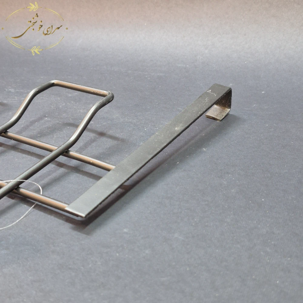 چوب لباسی پشت دری